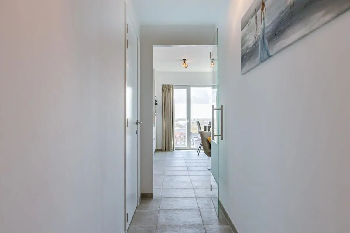 Huswell - Bright Apartment With Seaview Bredene