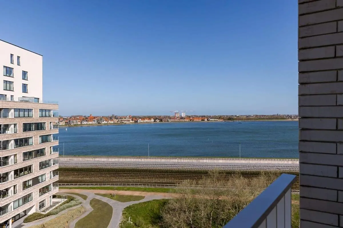 Huswell - Bright Apartment With Seaview Bredene